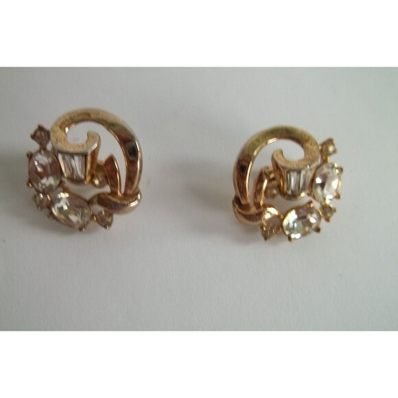 Vtg 1952 Trifari Pat Pend Goldtone Rhinestone PROMENADE Brooch Earrings - Picture 3 of 5